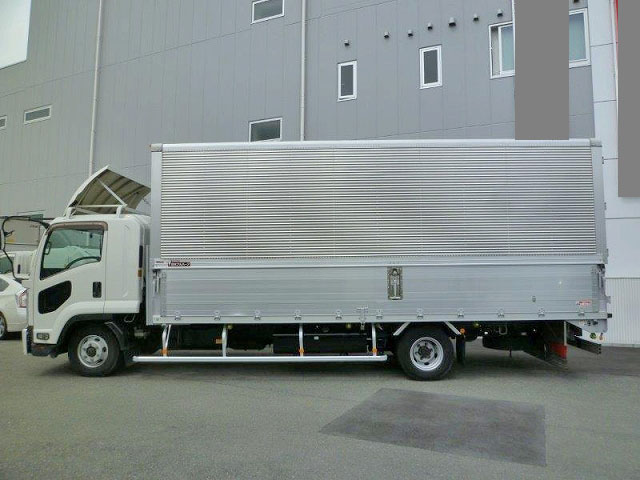 いすゞフォワードアルミウイング中型（4t）[写真03]