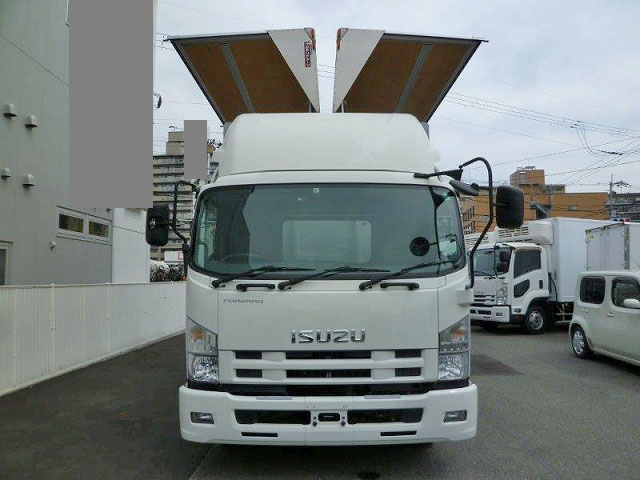 いすゞフォワードアルミウイング中型（4t）[写真06]