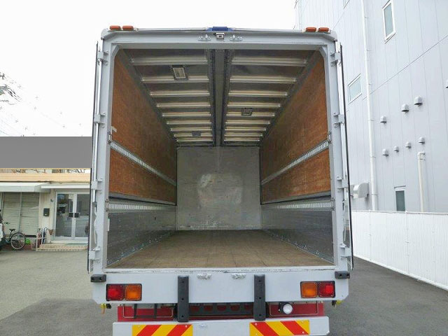 いすゞフォワードアルミウイング中型（4t）[写真07]