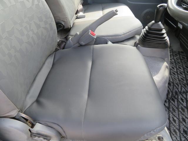 いすゞエルフ平ボディ小型（2t・3t）[写真23]