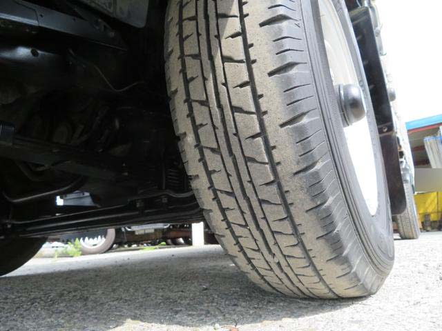 いすゞエルフ平ボディ小型（2t・3t）[写真24]