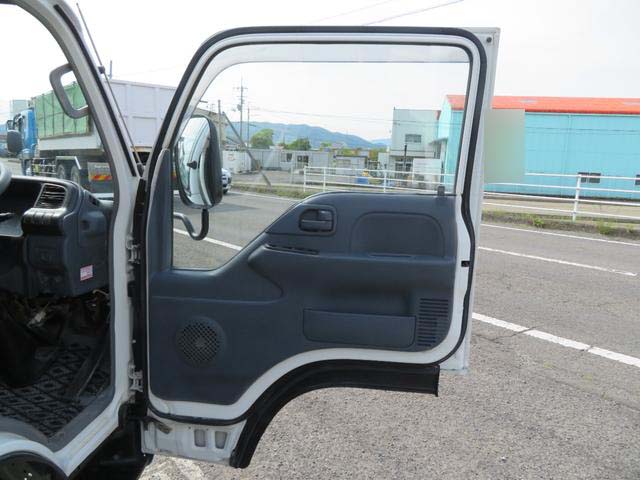 いすゞエルフ平ボディ小型（2t・3t）[写真33]