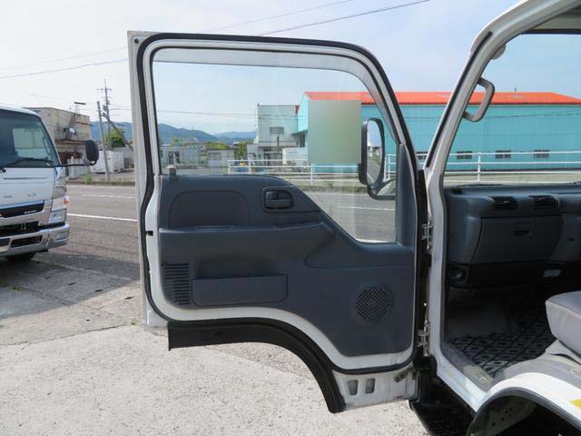 いすゞエルフ平ボディ小型（2t・3t）[写真36]