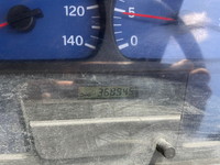 UDトラックスクオンアルミウイング大型（10t）[写真10]