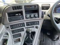 UDトラックスクオンアルミウイング大型（10t）[写真12]