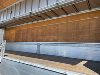 UDトラックスクオンアルミウイング大型（10t）[写真28]