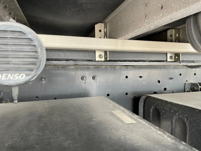 UDトラックスクオンアルミウイング大型（10t）[写真08]