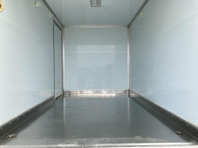 三菱ふそうキャンターパネルバン小型（2t・3t）[写真12]