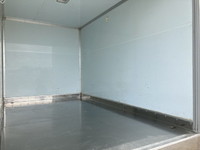 三菱ふそうキャンターパネルバン小型（2t・3t）[写真13]