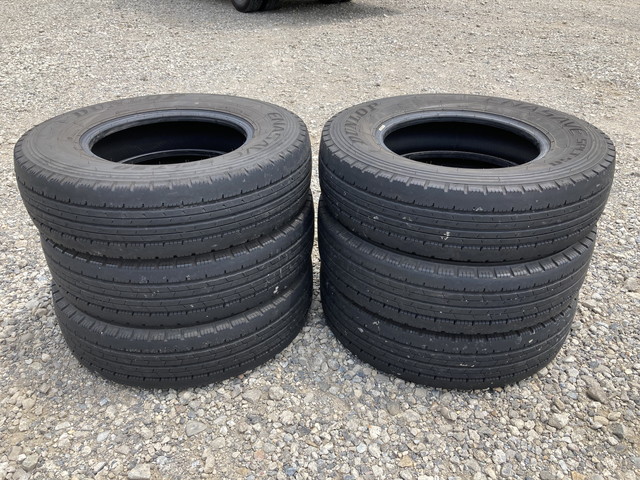 三菱ふそうキャンターパネルバン小型（2t・3t）[写真16]