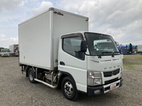 三菱ふそうキャンターパネルバン小型（2t・3t）[写真03]