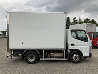 三菱ふそうキャンターパネルバン小型（2t・3t）[写真07]