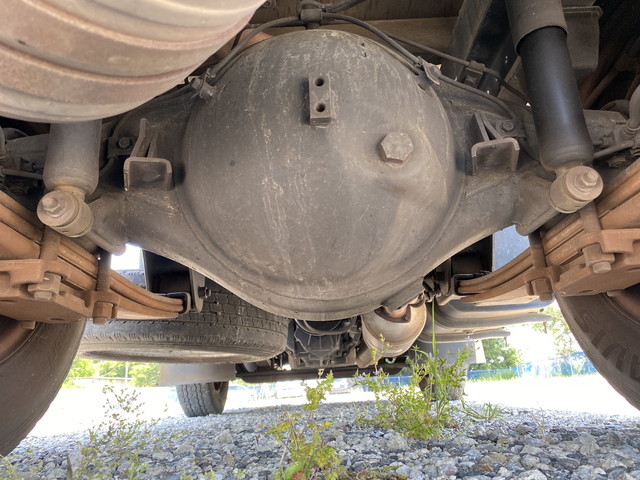 三菱ふそうキャンター平ボディ小型（2t・3t）[写真21]