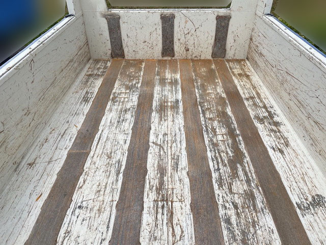 日野レンジャーダンプ増トン（6t・8t）[写真11]