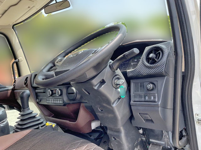 日野レンジャーダンプ増トン（6t・8t）[写真32]