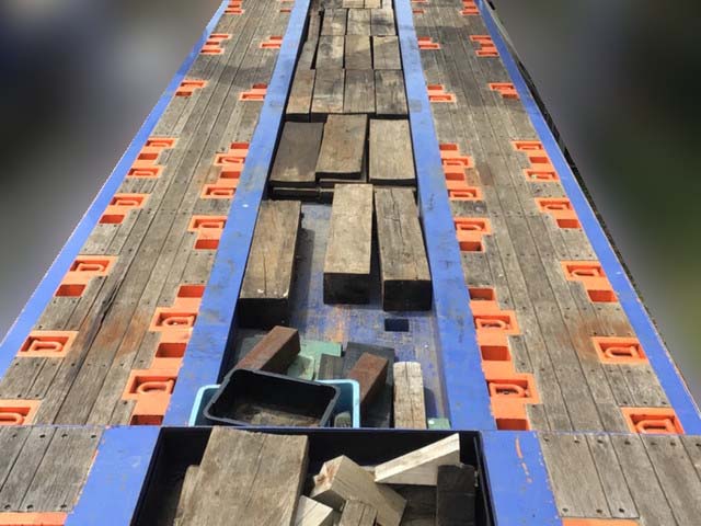 その他のメーカーその他の車種トレーラー（セミトレーラー）大型（10t）[写真09]