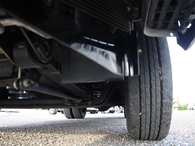 三菱ふそうキャンター平ボディ小型（2t・3t）[写真21]