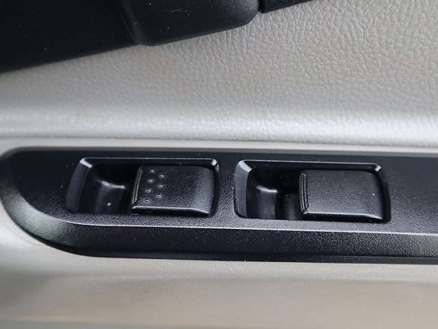 三菱ふそうキャンター平ボディ小型（2t・3t）[写真39]