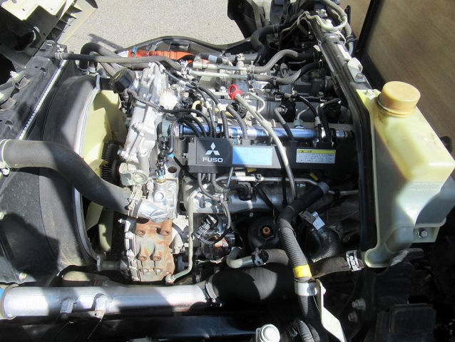 三菱ふそうキャンター平ボディ小型（2t・3t）[写真31]