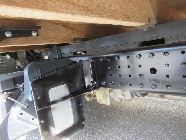 三菱ふそうキャンター平ボディ小型（2t・3t）[写真39]