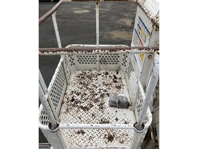 いすゞエルフ高所作業車小型（2t・3t）[写真15]