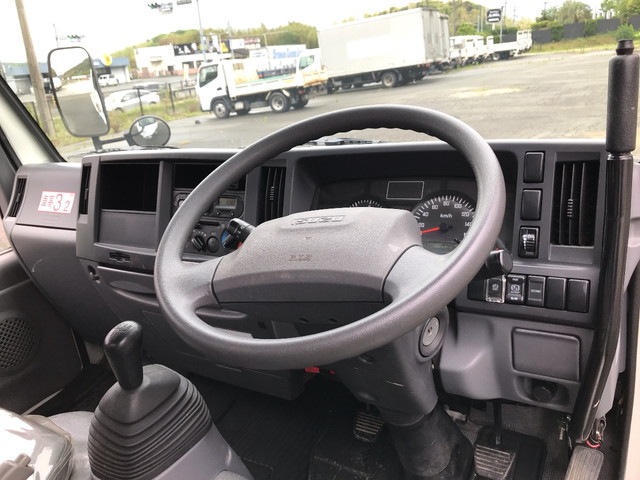 いすゞエルフ高所作業車小型（2t・3t）[写真32]