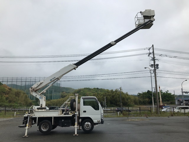 いすゞエルフ高所作業車小型（2t・3t）[写真09]