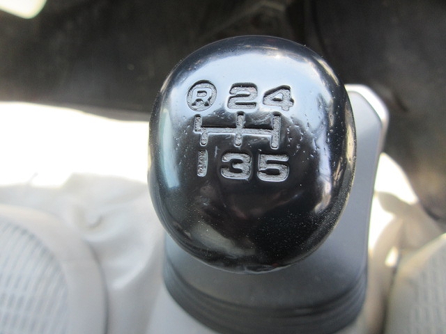 日野デュトロ冷凍車（冷蔵車）小型（2t・3t）[写真13]