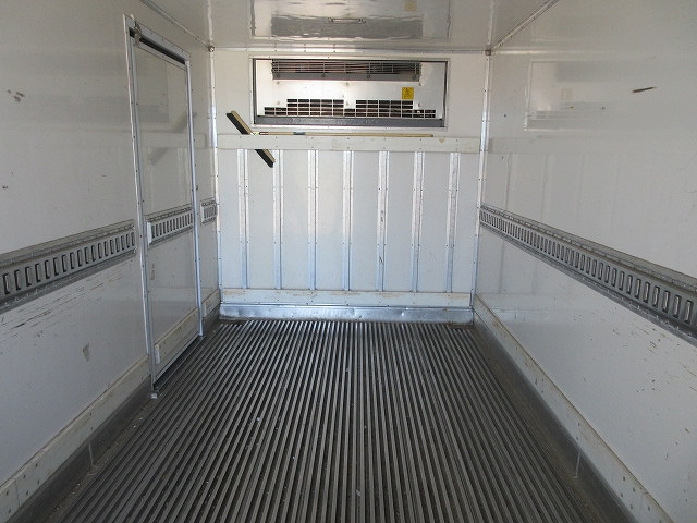 日野デュトロ冷凍車（冷蔵車）小型（2t・3t）[写真19]