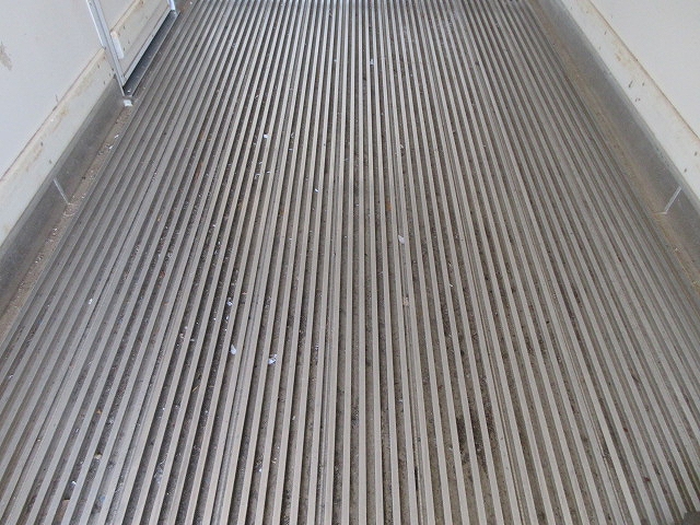 日野デュトロ冷凍車（冷蔵車）小型（2t・3t）[写真20]