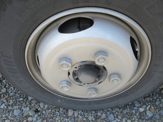 日野デュトロ冷凍車（冷蔵車）小型（2t・3t）[写真24]