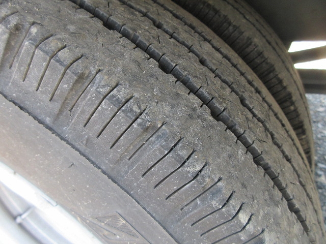 日野デュトロ冷凍車（冷蔵車）小型（2t・3t）[写真27]