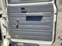 いすゞエルフ冷凍車（冷蔵車）小型（2t・3t）[写真18]