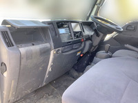 いすゞエルフ冷凍車（冷蔵車）小型（2t・3t）[写真23]