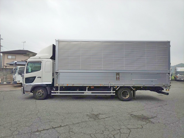 日野レンジャーアルミウイング中型（4t）[写真05]