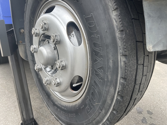 いすゞフォワードセルフクレーン4段増トン（6t・8t）[写真17]