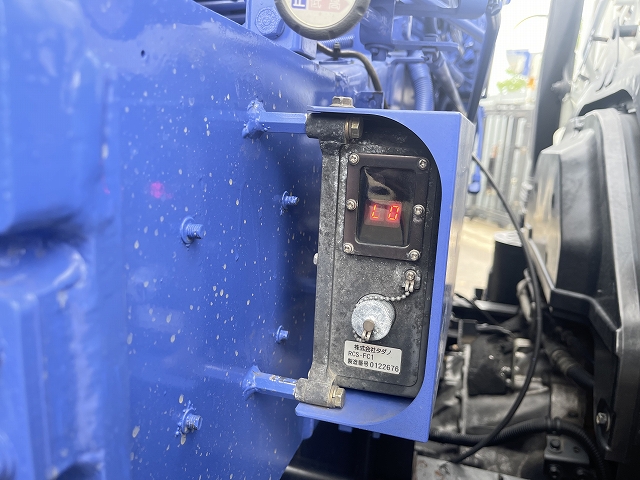 いすゞフォワードセルフクレーン4段増トン（6t・8t）[写真19]