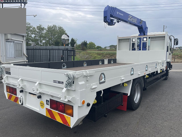 いすゞフォワードセルフクレーン4段増トン（6t・8t）[写真02]