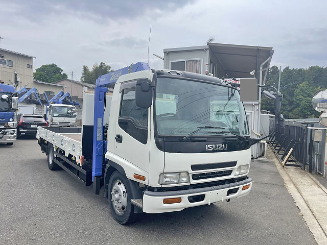 いすゞフォワードセルフクレーン4段増トン（6t・8t）[写真03]