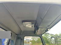 いすゞフォワードセルフクレーン4段増トン（6t・8t）[写真32]