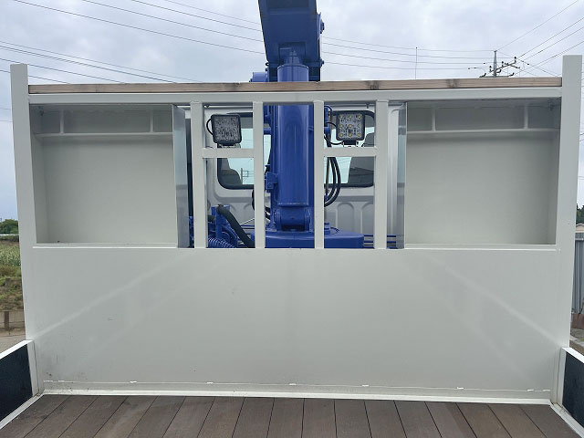 いすゞフォワードセルフクレーン4段増トン（6t・8t）[写真07]