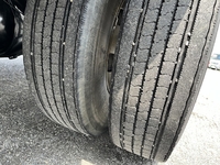 三菱ふそうファイター平ボディ中型（4t）[写真18]