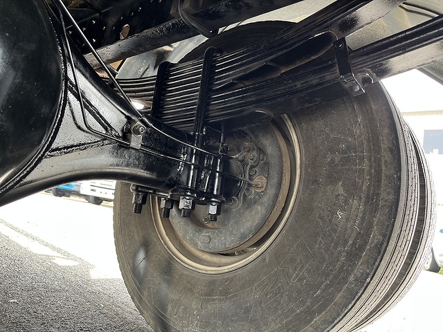 三菱ふそうファイター平ボディ中型（4t）[写真36]