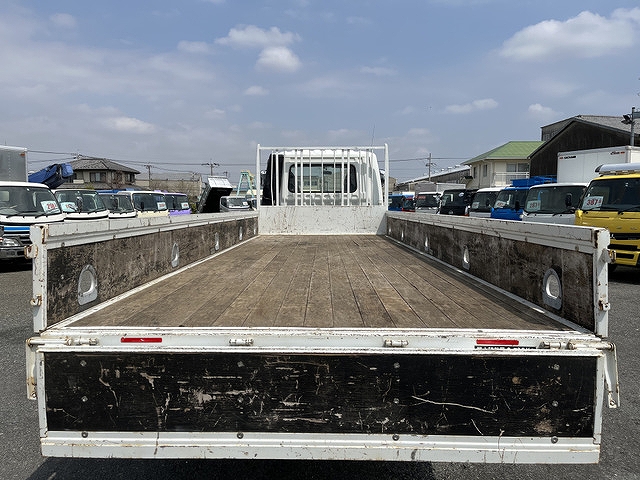 三菱ふそうファイター平ボディ中型（4t）[写真07]