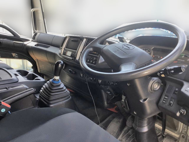 日野レンジャー冷凍車（冷蔵車）中型（4t）[写真33]