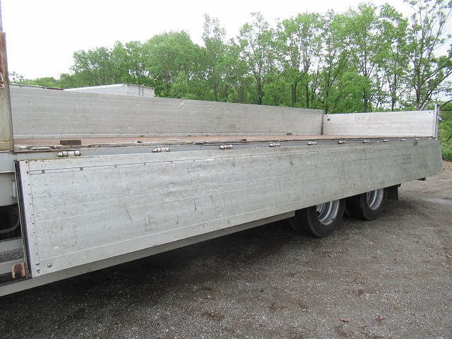 三菱ふそうファイターアルミブロック増トン（6t・8t）[写真03]