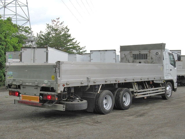 三菱ふそうファイターアルミブロック増トン（6t・8t）[写真05]