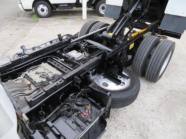 三菱ふそうキャンターダンプ小型（2t・3t）[写真14]