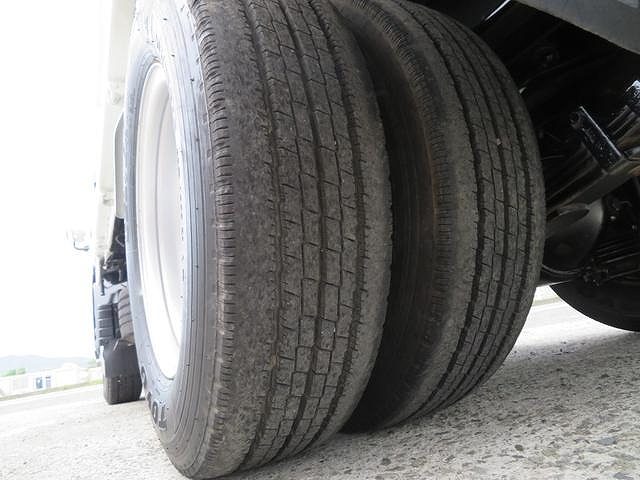 三菱ふそうキャンターダンプ小型（2t・3t）[写真16]