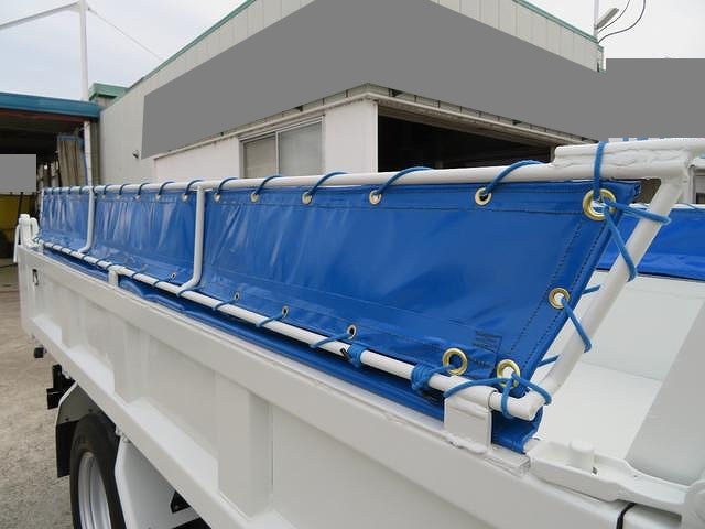 三菱ふそうキャンターダンプ小型（2t・3t）[写真18]